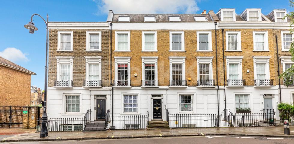 			2 Bedroom, 1 bath, 1 reception Flat			 Delancey Street, Regents Park / Camden